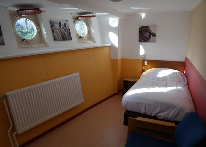 Bed and Breakfast De Logeerboot Ντόρντρεχτ