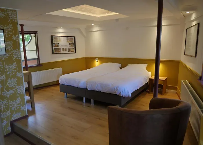 Bed & Breakfast De Logeerboot